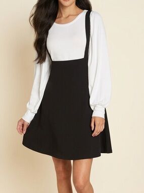 Modcloth| Black Retro Pinafore Mini Skirt Sz S